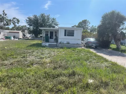 3160 10th St, Englewood, FL 34224