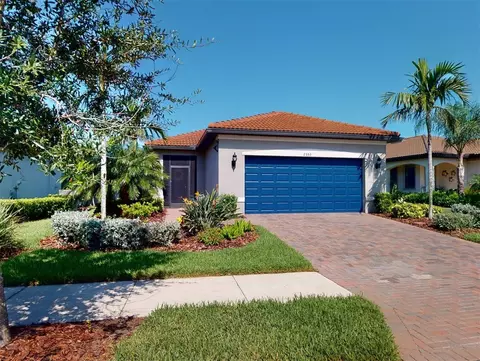2553 Daisy Dr, North Port, FL 34289