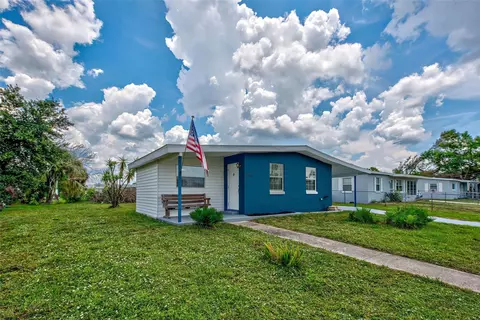 8566 Aero Ave, North Port, FL 34287