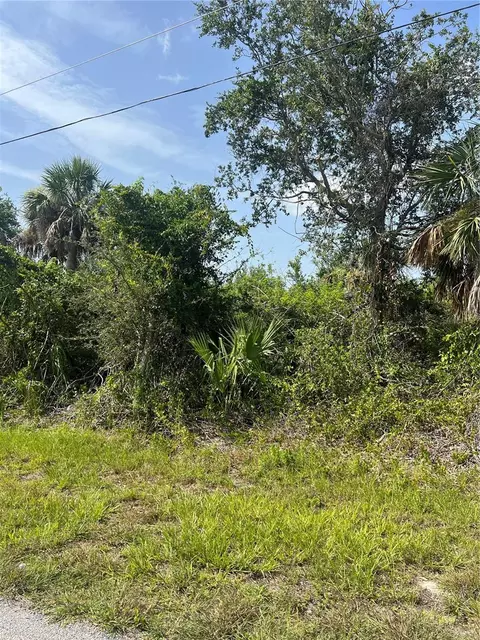 13806 Allamanda Cir, Port Charlotte, FL 33981
