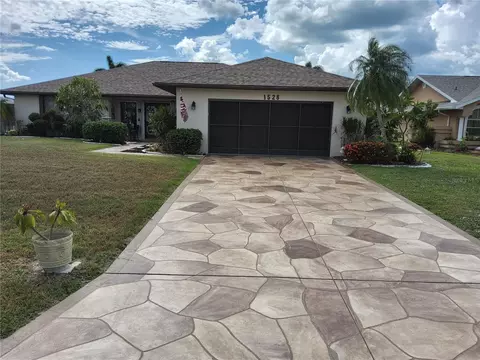 1528 Blue Lake Cir, Port Charlotte, FL 33983