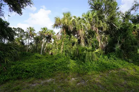 250 Lecturn St, Port Charlotte, FL 33954