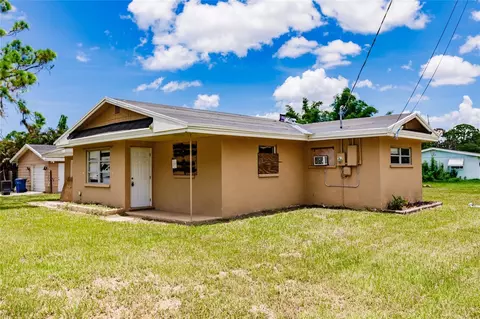 898 Pine St, Englewood, FL 34223
