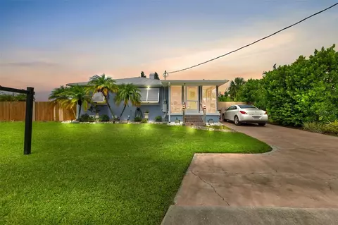 219 Darst Ave, Punta Gorda, FL 33950