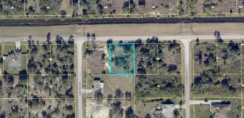 3202 E 12th St, Lehigh Acres, FL 33972