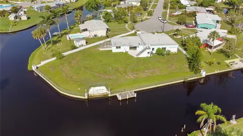 6484 Angle Pl, North Port, FL 34287