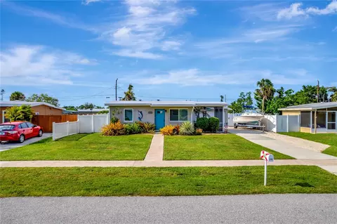 8596 Agress Ave, North Port, FL 34287
