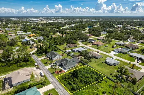 2220 Stonegate Cir, Port Charlotte, FL 33948