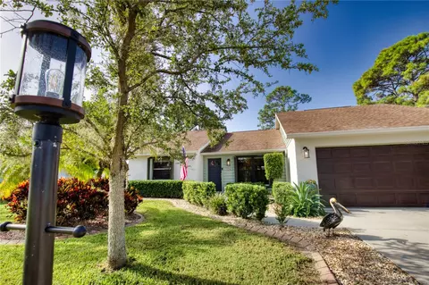 124 Shady Pine Ln, Nokomis, FL 34275