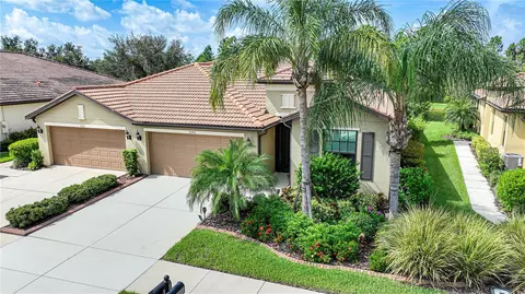 2395 Daisy Dr, North Port, FL 34289