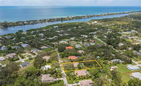 1750 Fessler St, Englewood, FL 34223