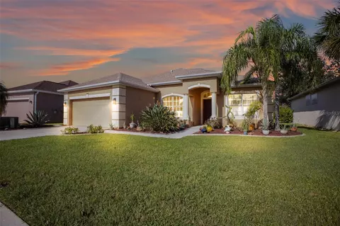 2800 Suncoast Lakes Blvd, Port Charlotte, FL 33980