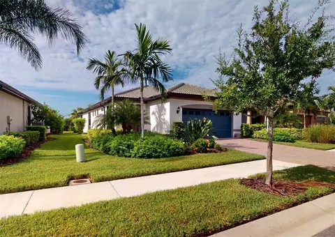 2597 Daisy Dr, North Port, FL 34289