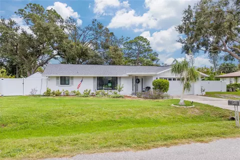 1481 Piedmont Rd, Venice, FL 34293