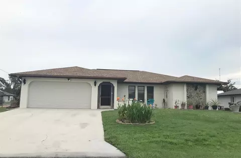 3176 Saint James St, Port Charlotte, FL 33952