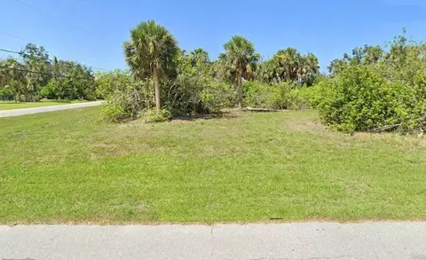 125 Island Ct, Rotonda West, FL 33947