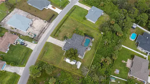 2272 Cincinnati St, North Port, FL 34286