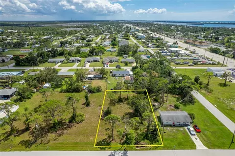 2027 Mississippi Ave, Englewood, FL 34224