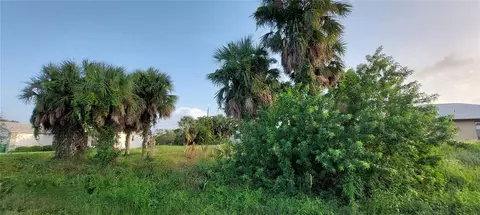 18127 Lake Worth Blvd, Port Charlotte, FL 33948