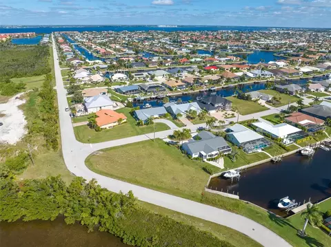 2861 Don Quixote Dr, Punta Gorda, FL 33950