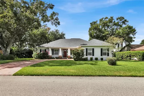 2021 Shoreland Dr, Auburndale, FL 33823
