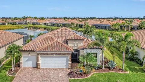 20699 Granlago Dr, Venice, FL 34293