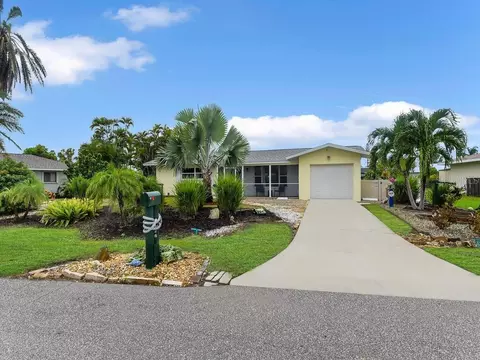 4112 SE 10th Pl, Cape Coral, FL 33904
