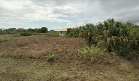 2517-2519 Daniel Ave #2519, Lehigh Acres, FL 33971