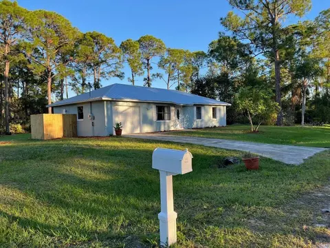 1103 Robin St, Lake Placid, FL 33852