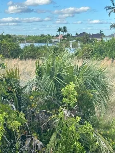 14258 Keystone Blvd, Port Charlotte, FL 33981