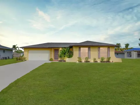 1719 SE 3rd St, Cape Coral, FL 33990