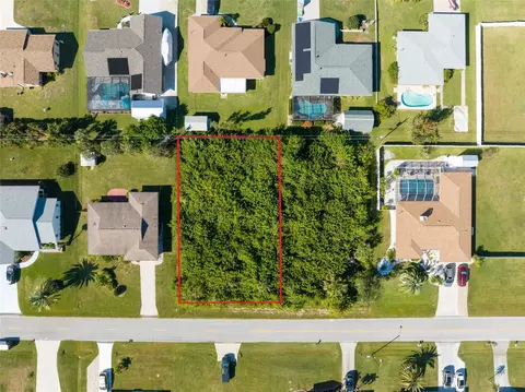 7043 Mamouth St, Englewood, FL 34224