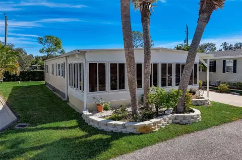2100 Kings Hwy #580, Port Charlotte, FL 33980