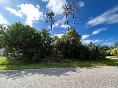 830 Red Bay St, Port Charlotte, FL 33948