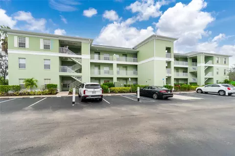 2121 Heron Lake Dr #102, Punta Gorda, FL 33983
