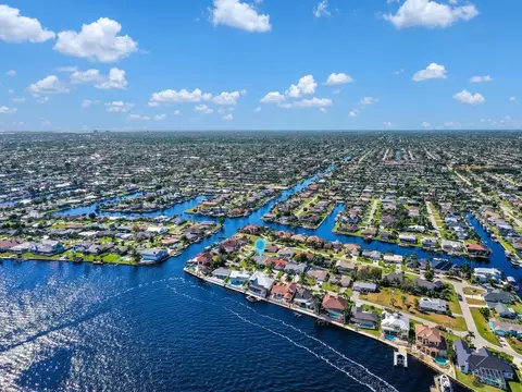 3142 SE 22nd Pl, Cape Coral, FL 33904