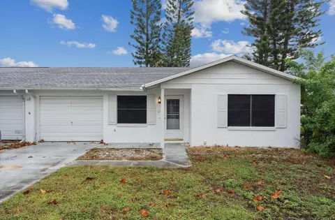 21 Kingfisher Ln, Edgewater, FL 32141