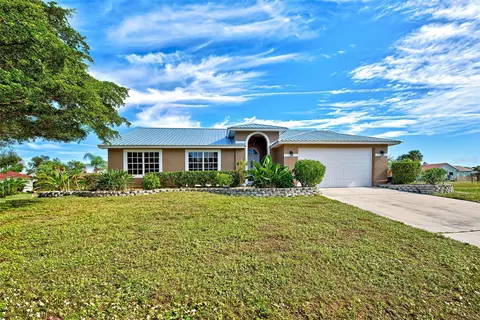 170 Cousley Dr SE, Port Charlotte, FL 33952