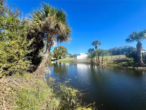 6118 Spinnaker Blvd, Englewood, FL 34224