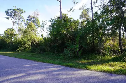 861 Mcmahon Ave NW, Port Charlotte, FL 33948