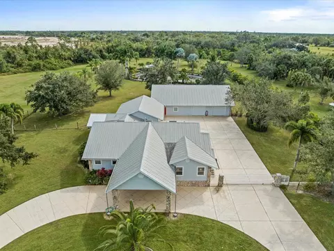 6161 Riverside Dr, Punta Gorda, FL 33982