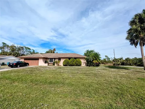 374 La Playa Ln, Port Charlotte, FL 33953
