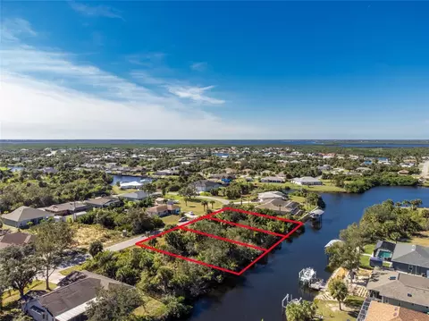 17324 17332 17340 Gulfspray Cir, Port Charlotte, FL 33948