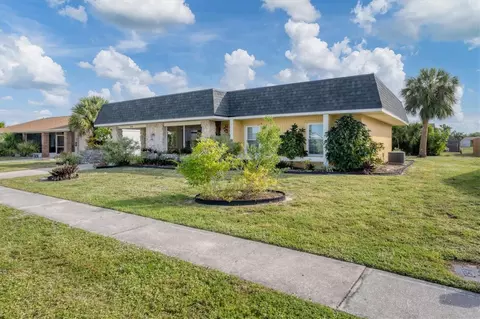 6528 Coliseum Blvd, Port Charlotte, FL 33981