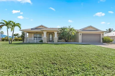 3007 SW 9th Pl, Cape Coral, FL 33914