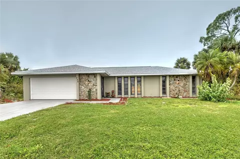 755 Edgemere St NW, Port Charlotte, FL 33948
