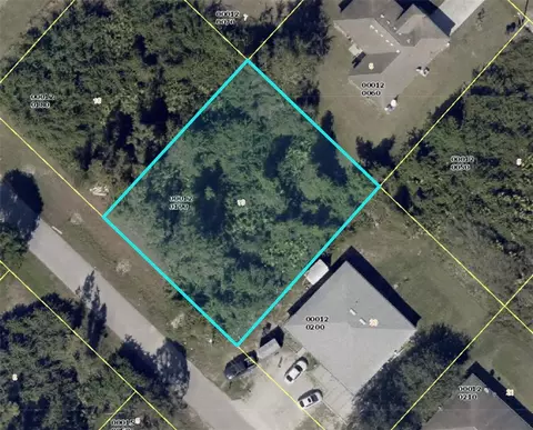 5124 27th St SW, Lehigh Acres, FL 33973