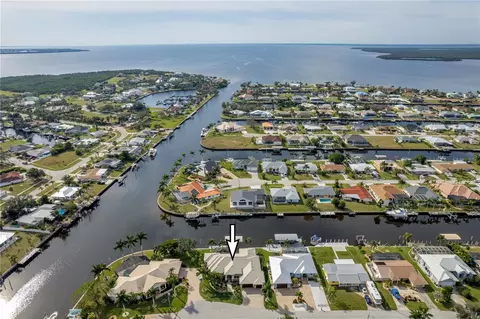 147 Leland St SE, Port Charlotte, FL 33952