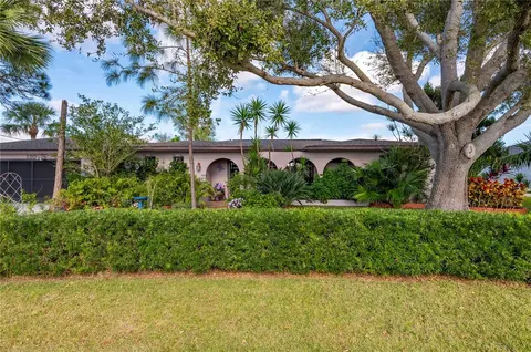 120 Colonial St SW, Port Charlotte, FL 33952