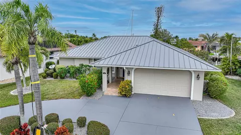 146 Hibiscus Dr, Punta Gorda, FL 33950